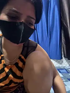Chat +18 de True_Love009 ao vivo
