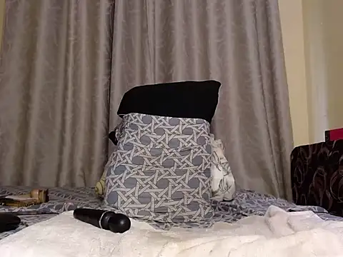 Queen_delicius Chat XXX live