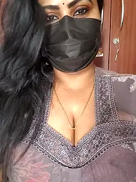 Chatroom XXX en direct de Anushka_flower