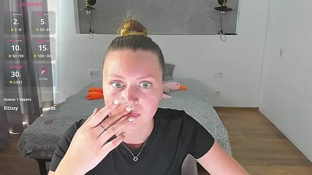 Chat +18 de Kitkatvel ao vivo