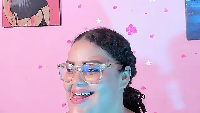 Chat +18 de MelannieSimons ao vivo