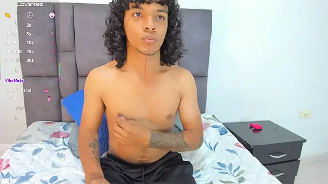 دردشة Lucas_cruz1 الجنسية المباشرة