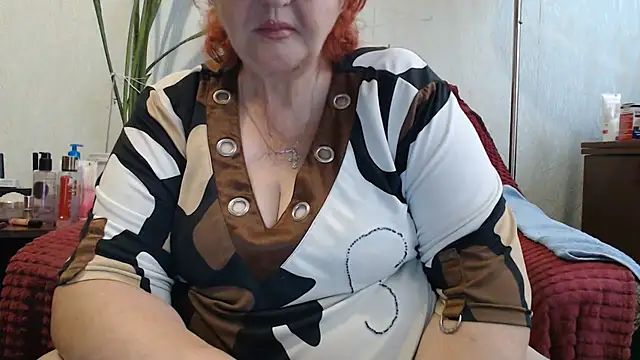 Chat +18 de DeniseeRosea ao vivo