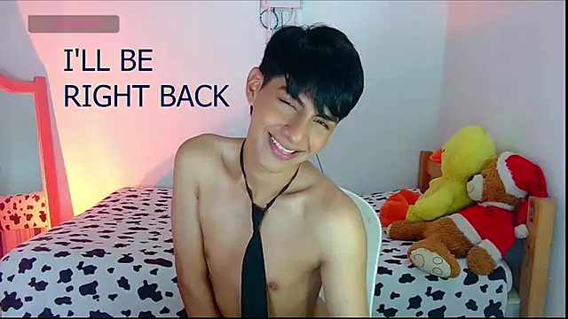 phuwin_bj Adlı Modelin Canlı XXX Sohbeti