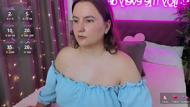 צ'אט XXX בשידור חי של FeralPeach