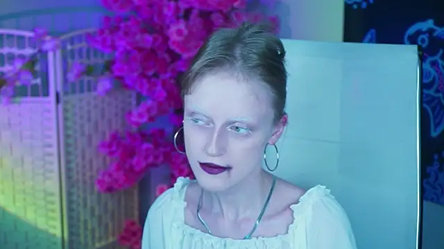 KiraMontoya Live XXX-Chat