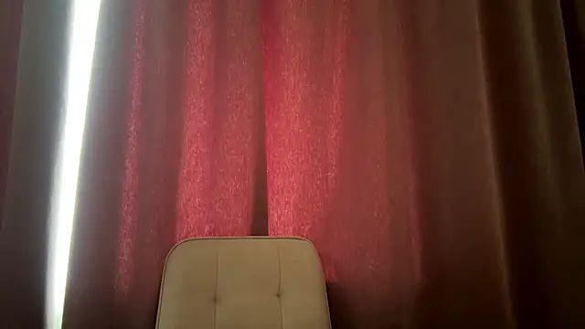 Lyla_liss élő XXX-chatje