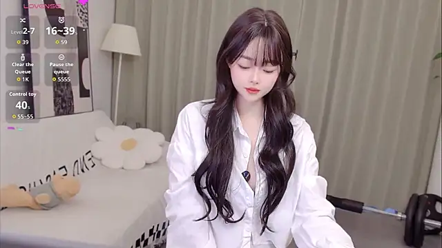 uikyy1's Live XXX Chat
