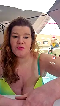 แชท XXX สดของ curvystachel42