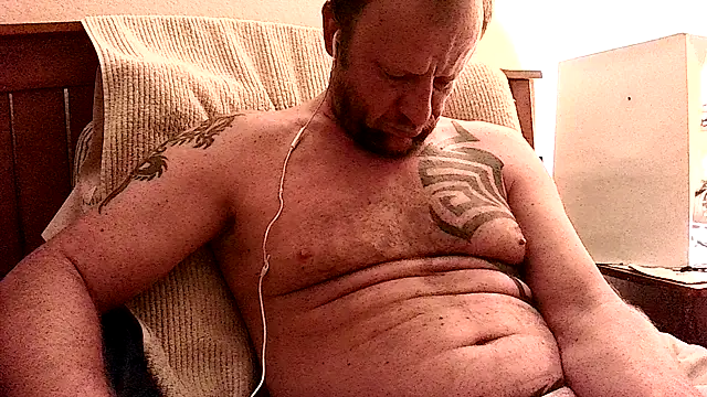 Yournaughty's Live XXX Chat
