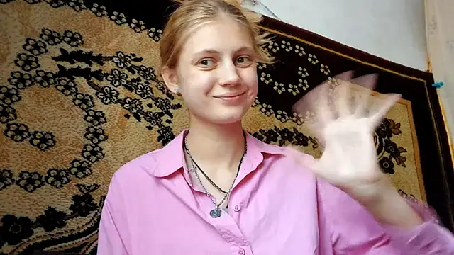 Онлайн чат XXX LunaLaday