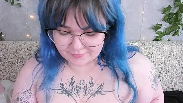 Chat +18 de _CandyM1lky_ ao vivo