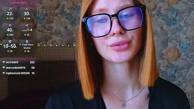 Juli_Ginger's Live XXX Chat