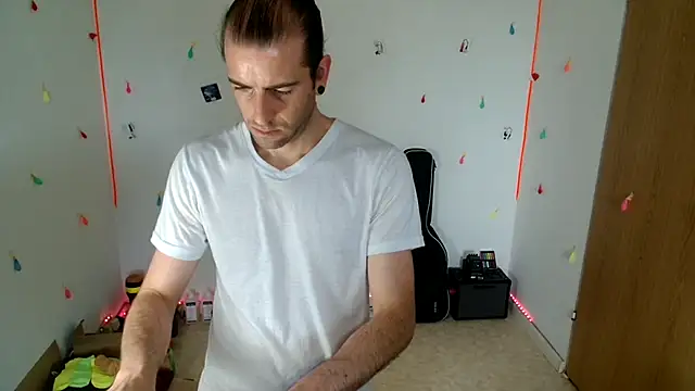 hei_69 Chat XXX live