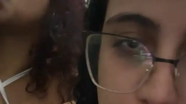 MENINAS_70 webkamerás műsora