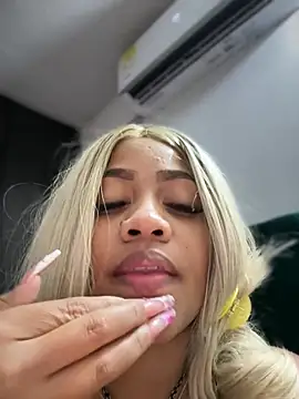 riri_brunnete Live XXX-Chat