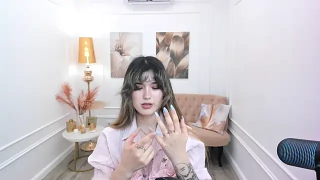 دردشة AnneTLi الجنسية المباشرة