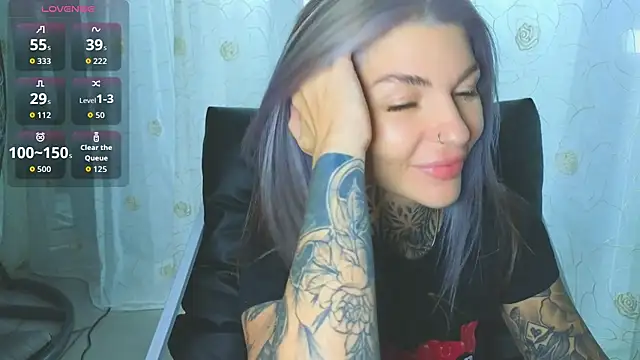 tattooedBabyy élő XXX-chatje