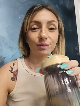 SofiaLace Chat XXX live