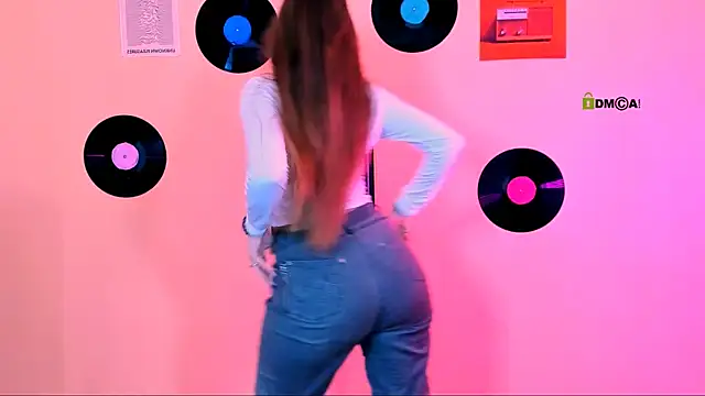 lumi_soft élő XXX-chatje