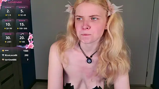 ChloeWells 라이브 XXX 채팅