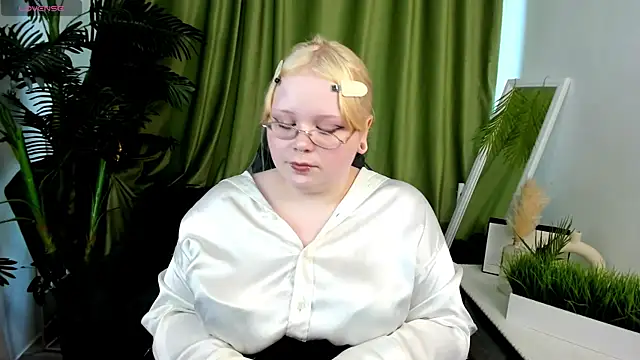 Stella_Braynn Live XXX chat