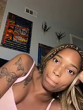 LunaBl00m's Live XXX Chat