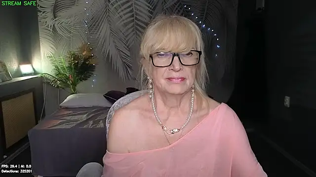 Chat XXX Live Dr_Mireille