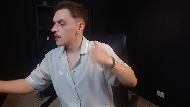 FelixStarkk – Naživo XXX chat
