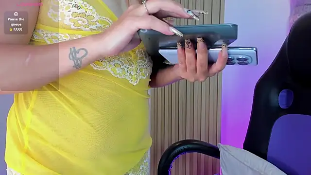1Sloppy_Fox4's Live XXX Chat