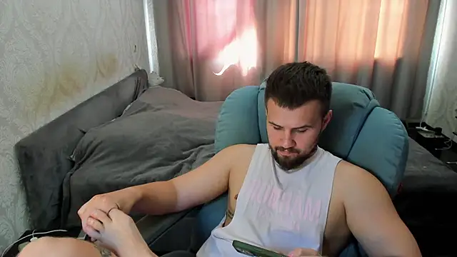 Vladik_b Chat XXX live