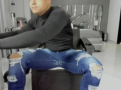 master_leather Chat XXX live