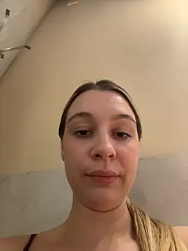SashaCatt Live XXX-Chat