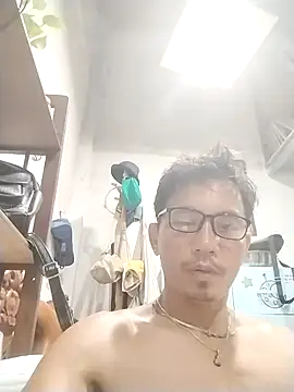 Pertunjukan Kamera Web traiwe06