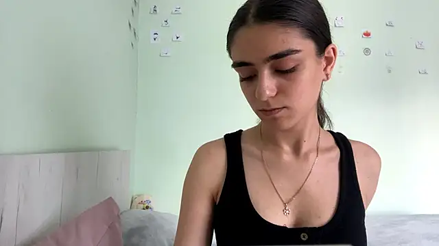 צ'אט XXX בשידור חי של Annthebest