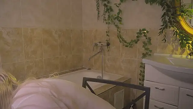 دردشة ELLIEJAY الجنسية المباشرة