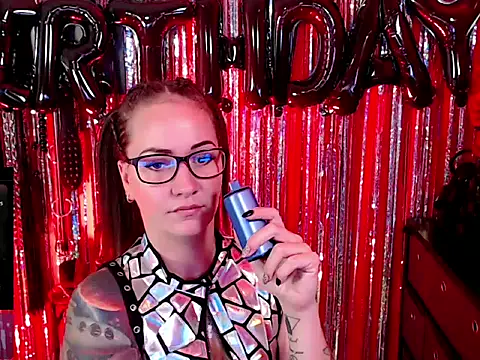 _MissJaneWarren_ Chat XXX in diretta