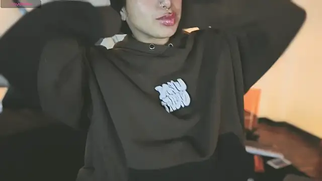 XXX chat uživo modela MeelFox