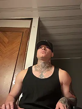XXX chat uživo modela LuciusValmont
