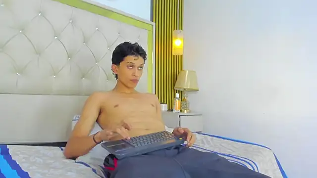 Jay_Secret1 Chat XXX live