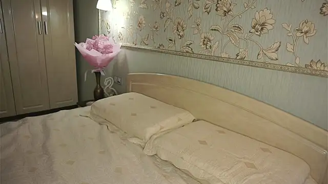 QuennaCoote Adlı Modelin Canlı XXX Sohbeti