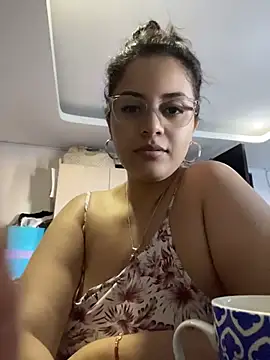 amellita-33's Live XXX Chat