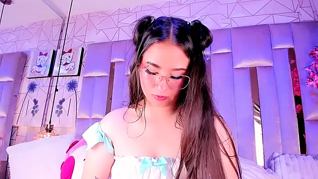 Czat XXX na żywo – Naomistart