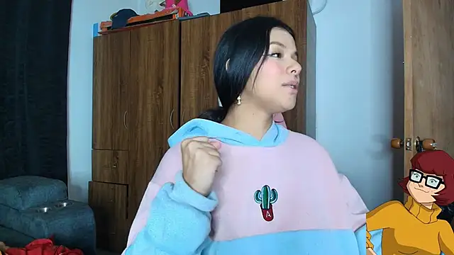 yungelitamor_'s Live XXX Chat