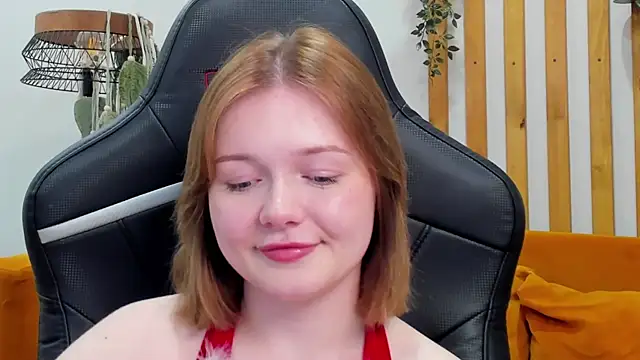 ElinaVale's Live XXX Chat