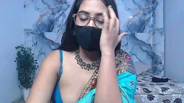 Chatroom XXX en direct de Deevisha-queen
