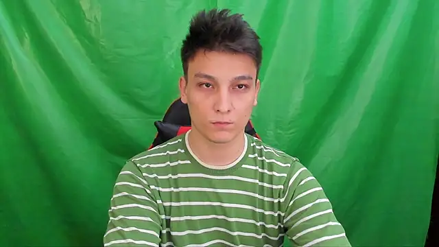 Chat XXX en directo de Justin_time111