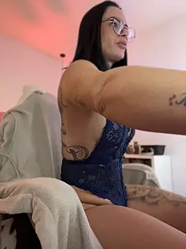 Anny_Fetish Adlı Modelin Canlı XXX Sohbeti