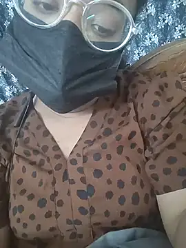 XXX chat uživo modela MaggieTelugu-15