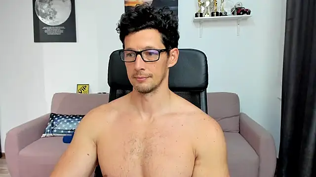 BrutusK08 Live XXX-chat